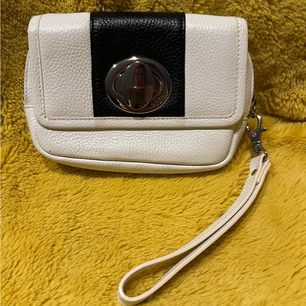 BODHI white and black leather wristlet silver-toned pebbled turn-lock closure